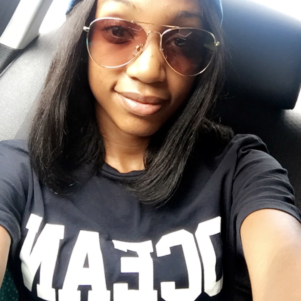 Meet your Posher, Hillary